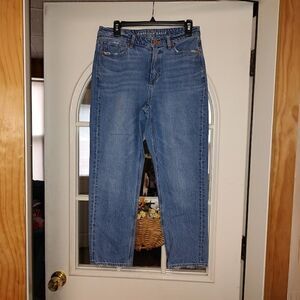 American Eagle Mom Jeans Size Women's 6 Short